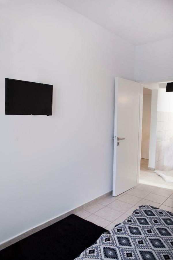 Best Located Executive Apartment In Maroussi. เอเธนส์ ภายนอก รูปภาพ