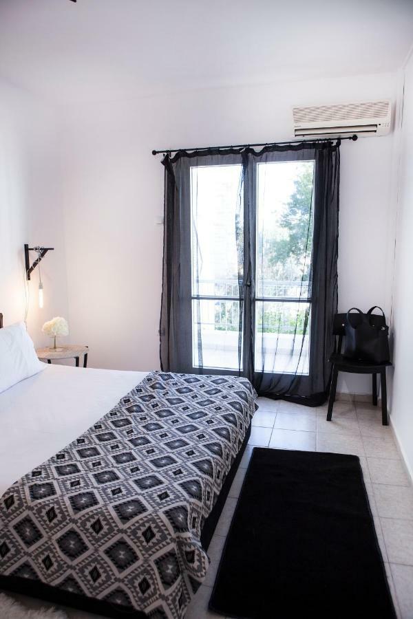 Best Located Executive Apartment In Maroussi. เอเธนส์ ภายนอก รูปภาพ