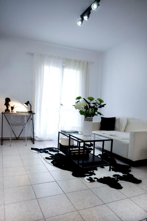 Best Located Executive Apartment In Maroussi. เอเธนส์ ภายนอก รูปภาพ